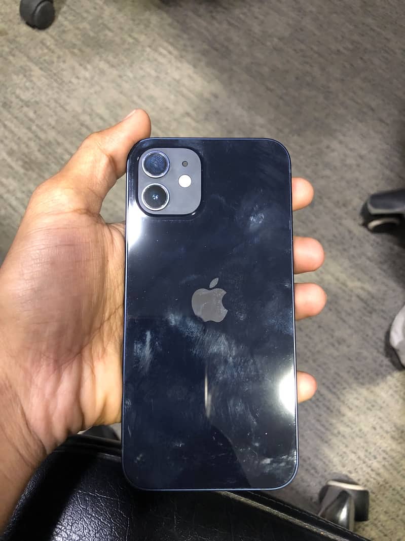 Apple iPhone 12 1