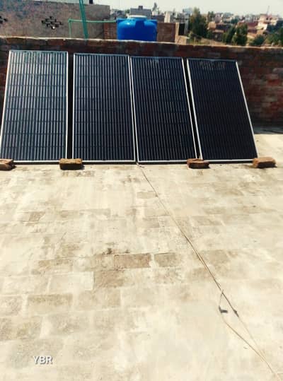 4 solor panels for sale. 185 watt fe panel.