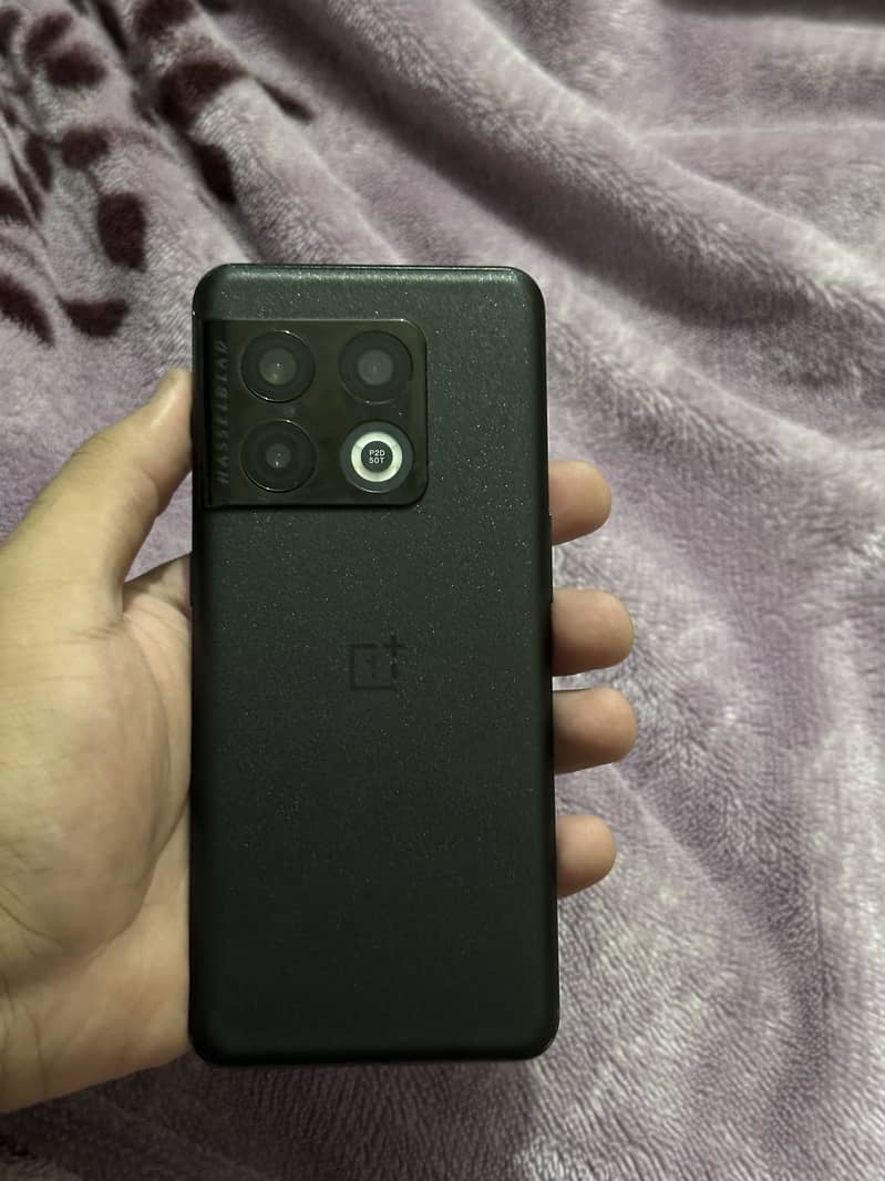 One Plus 10 Pro 5
