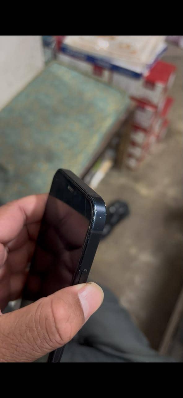 Apple iPhone 12 2