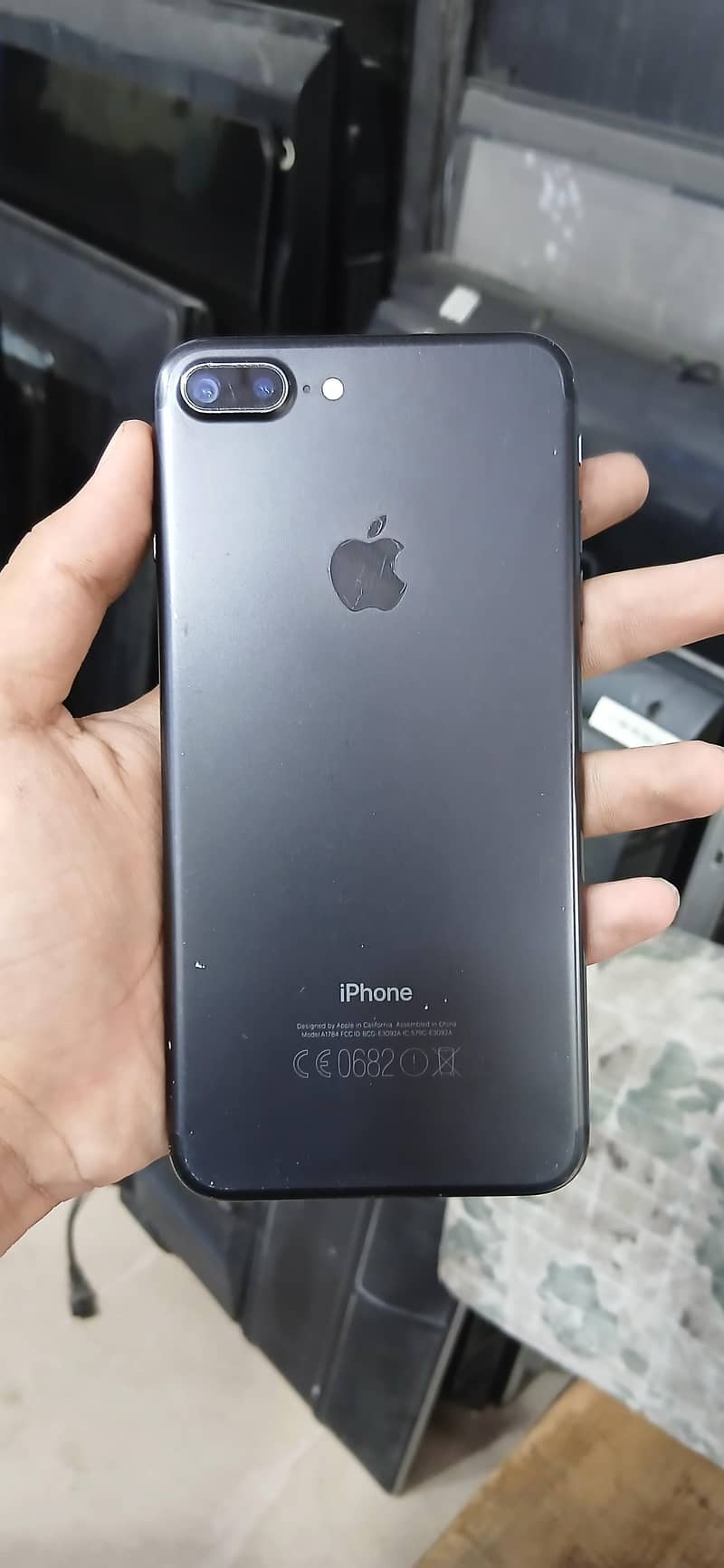Apple iPhone 7 Plus 1