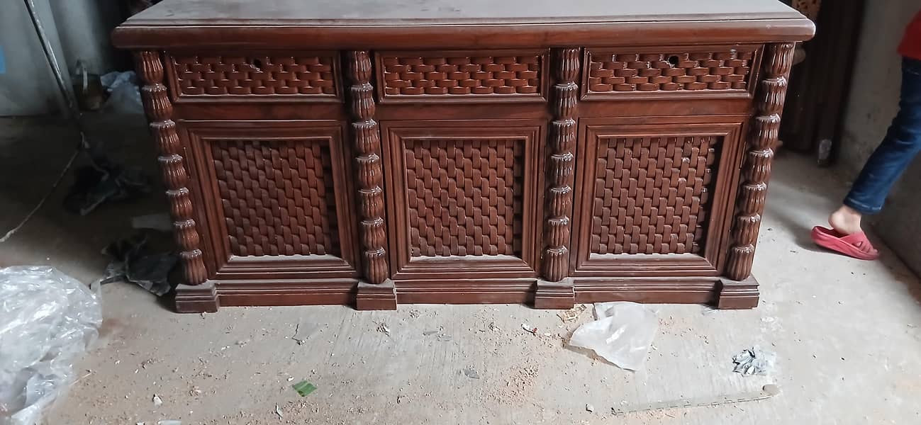 chaneyoti bed full solid dressing and side table 3