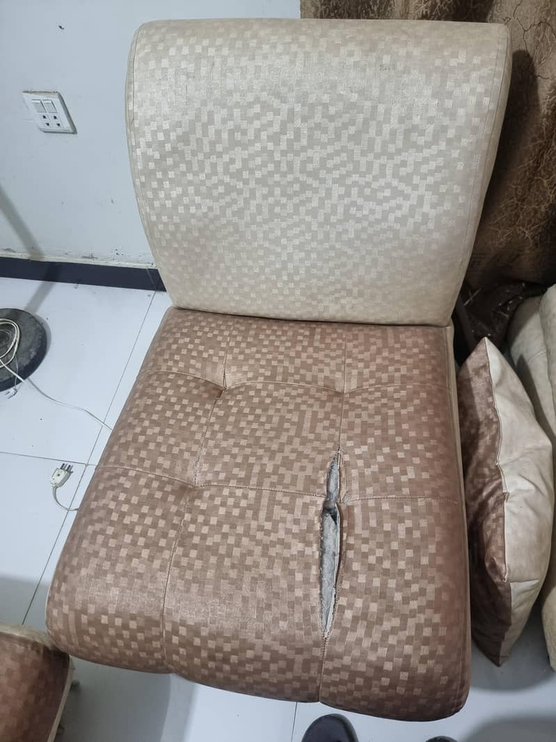 7 Seater 2 Diffrents Sets 7