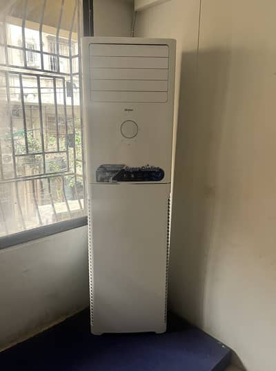 2 Ton Standing Chiller AC