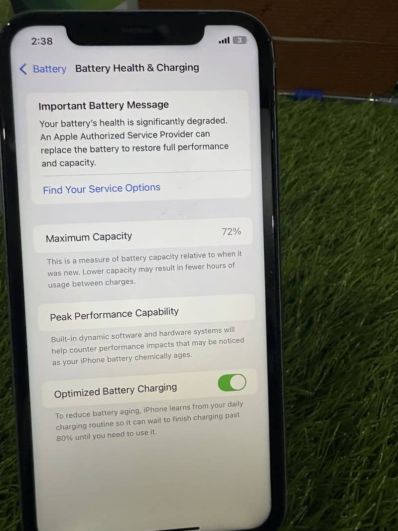 Apple iPhone 11 4