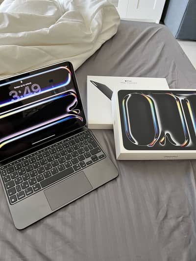 Ipad pro m5 11 inch 256 gb with apple pencil pro and magic keybaord
