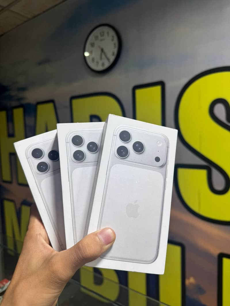 Apple iPhone 17 Pro 0