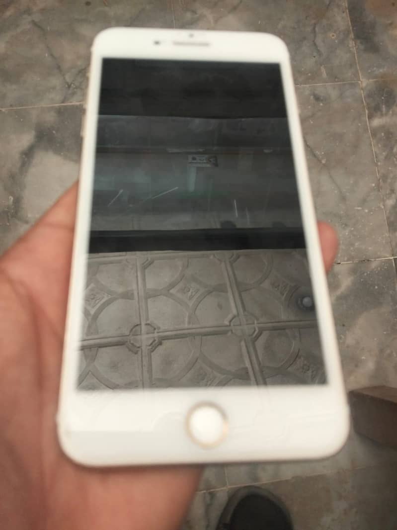 Apple iPhone 7 Plus 4