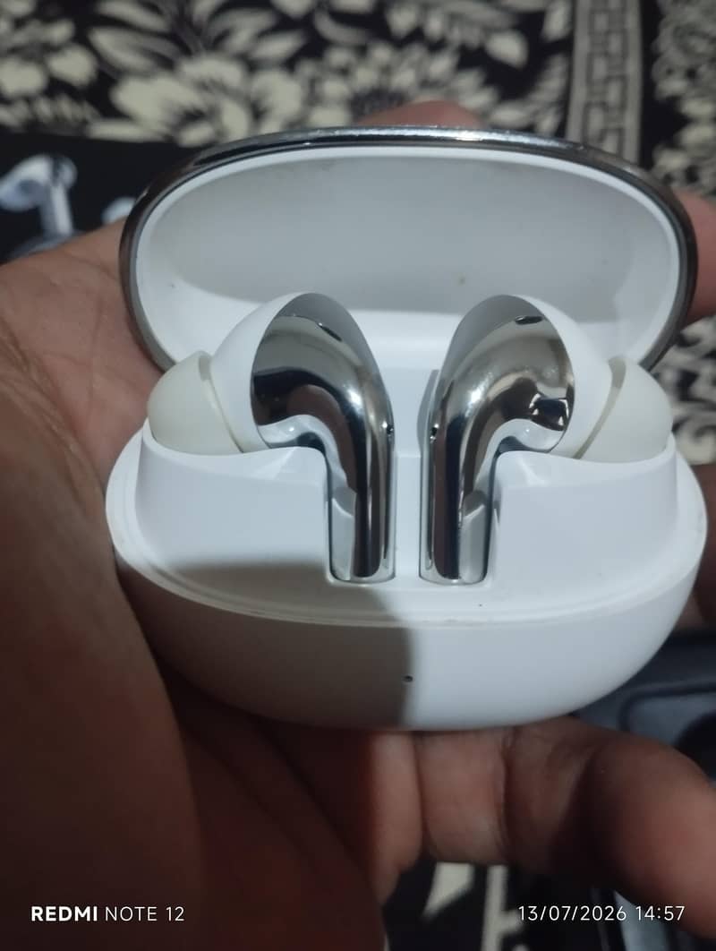 Buds Pro 4 4