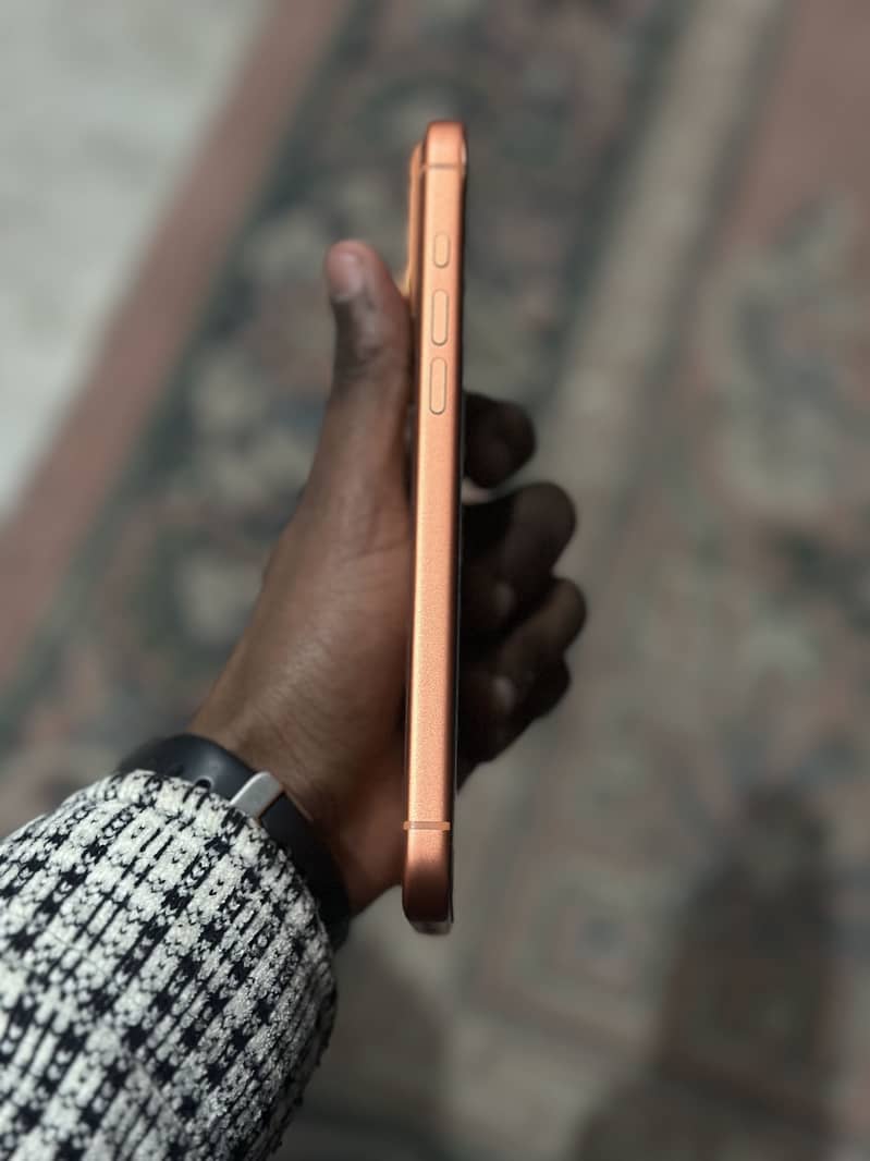 Apple iPhone 17 Pro Max 3