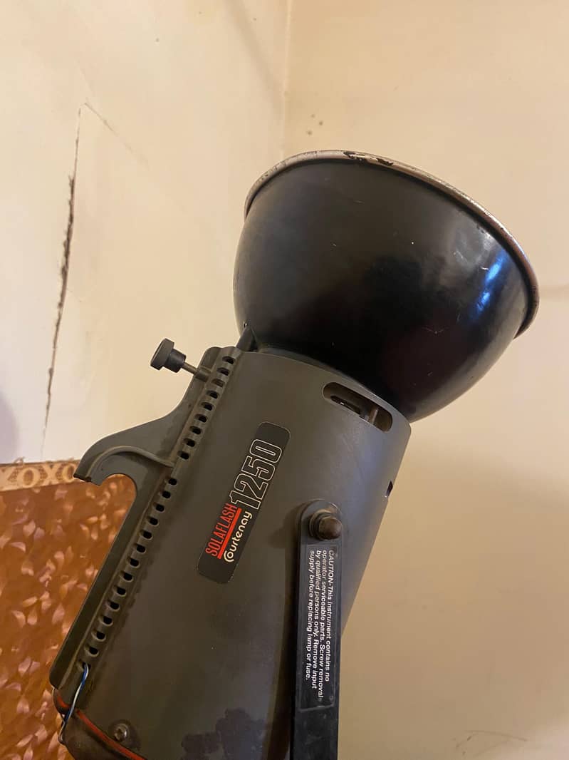studio flash light umbrella 1