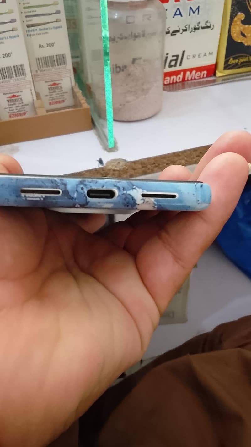Google Pixel 7 3