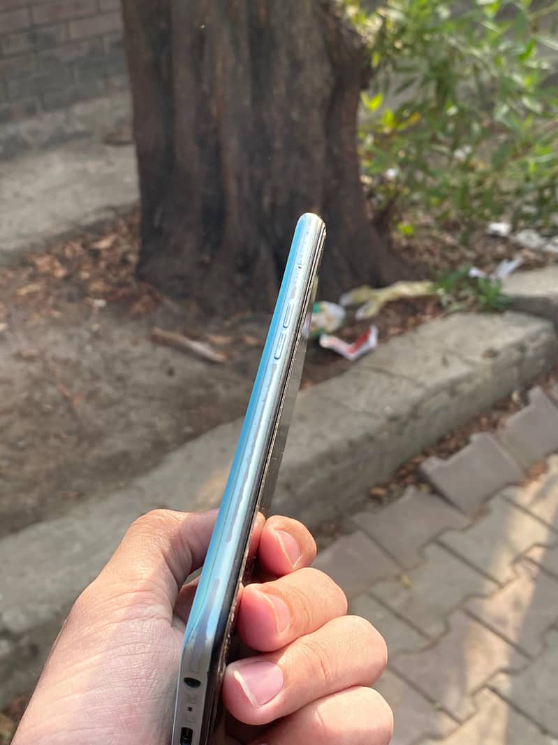 OPPO A76 4