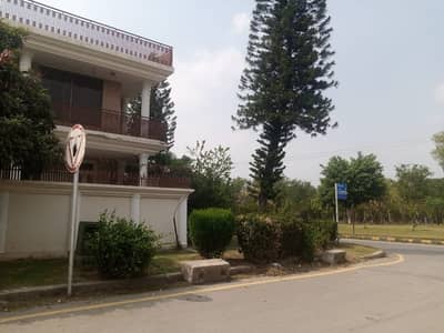 I-8 Separate Gate Upper Poration For Rent.
