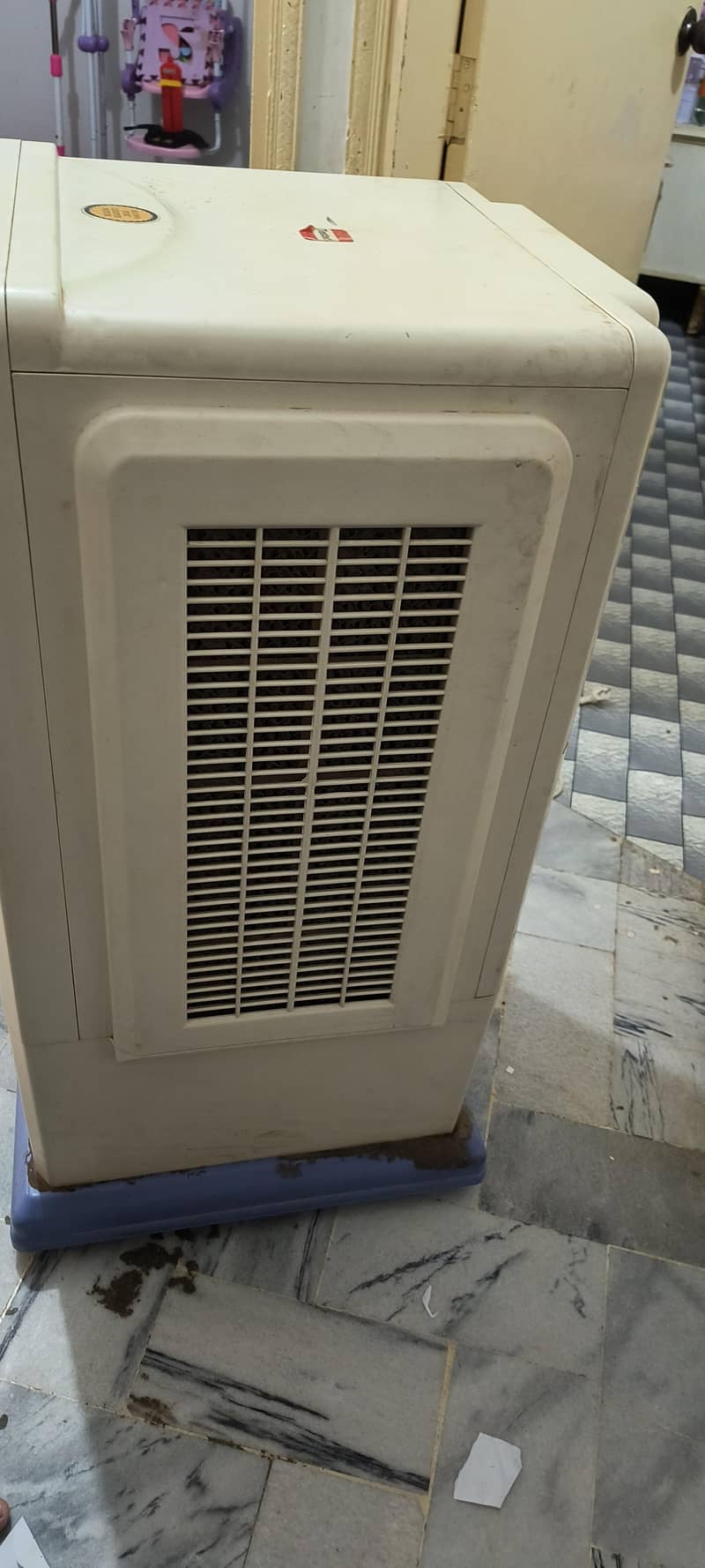Room cooler 7