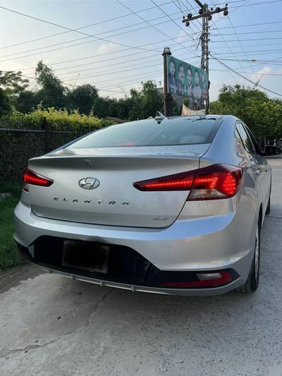 Hyundai Elantra 2021 GLS full option total genuine