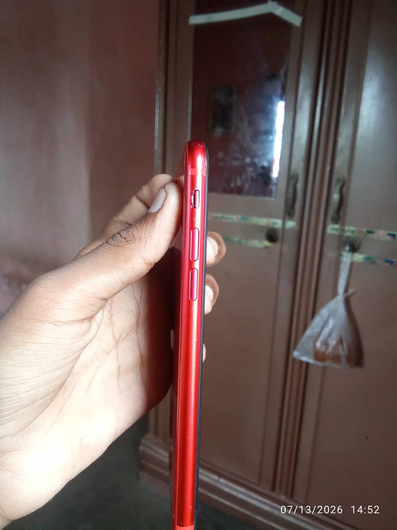 Apple iPhone 8 1