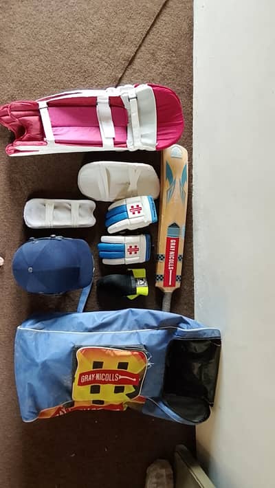 Cricket kit. . . Gray nichols