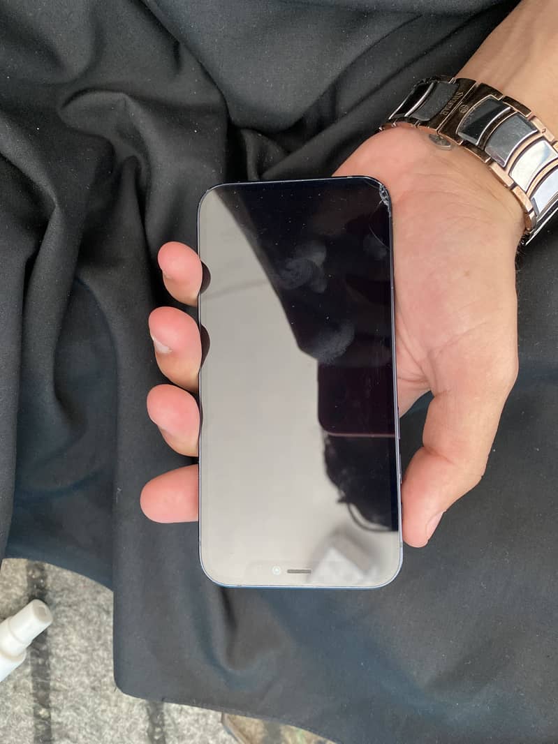 Apple iPhone 12 mini 3