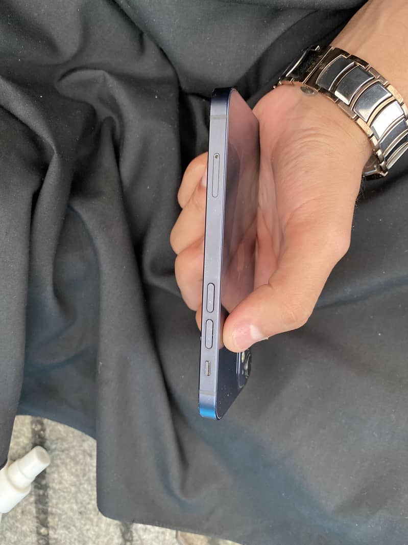 Apple iPhone 12 mini 5