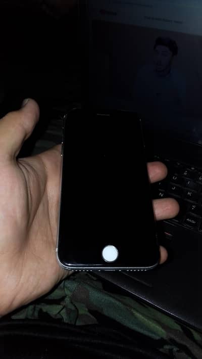 Apple iPhone 8
