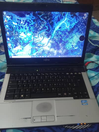 Laptop 256gb and look very nice