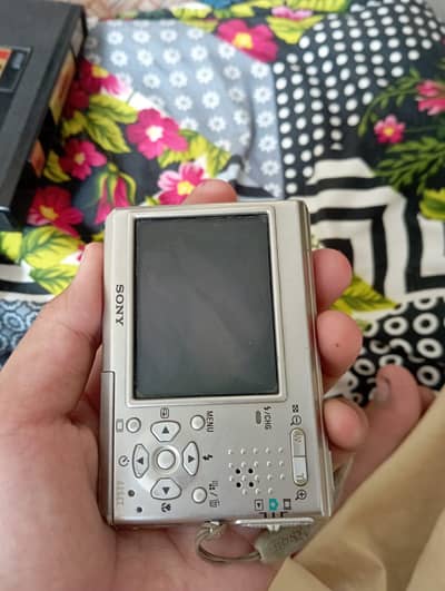 Sony Cyber-shot Digital Camera - Compact & Stylish (Pre-owned)