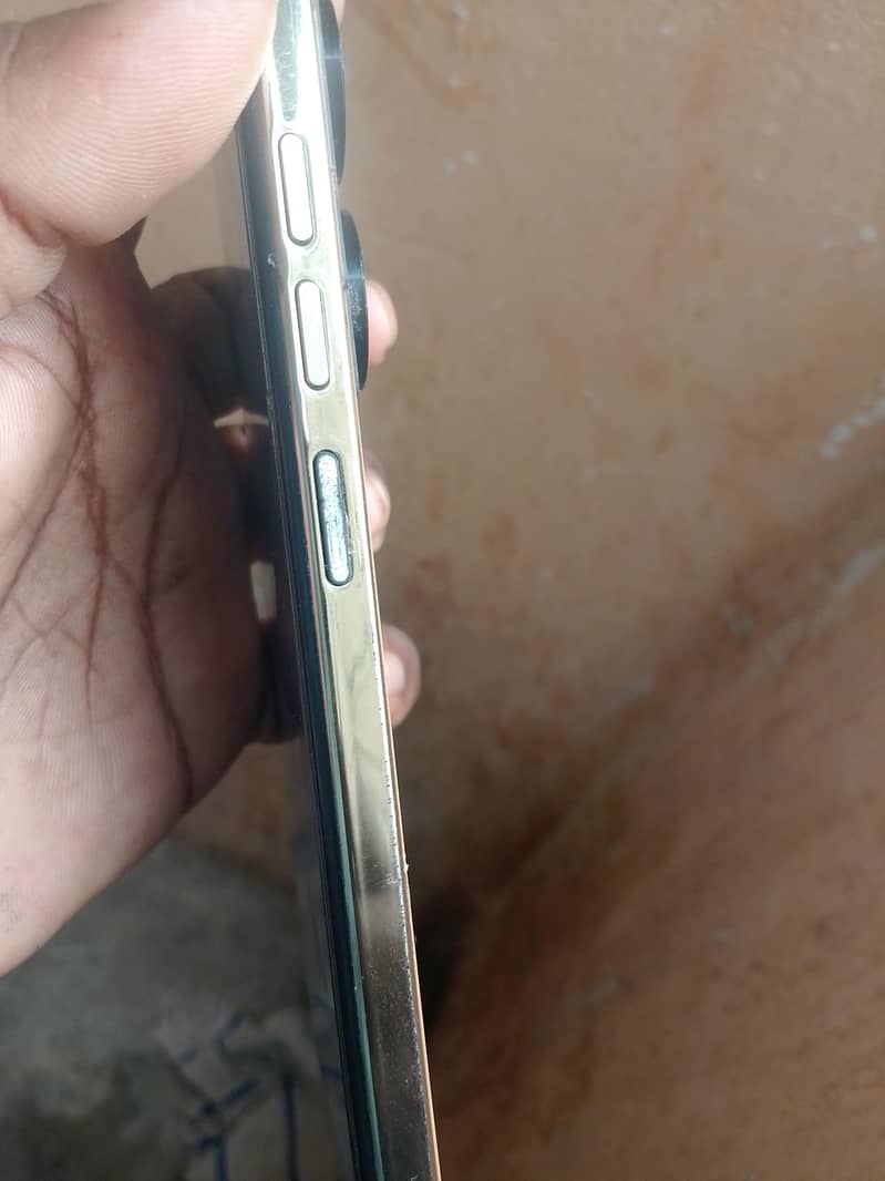 Tecno camon 21 pro 3