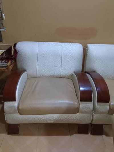 10 seater sofa set. used 4 years