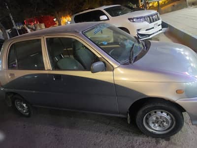 Daihatsu Cuore 2011