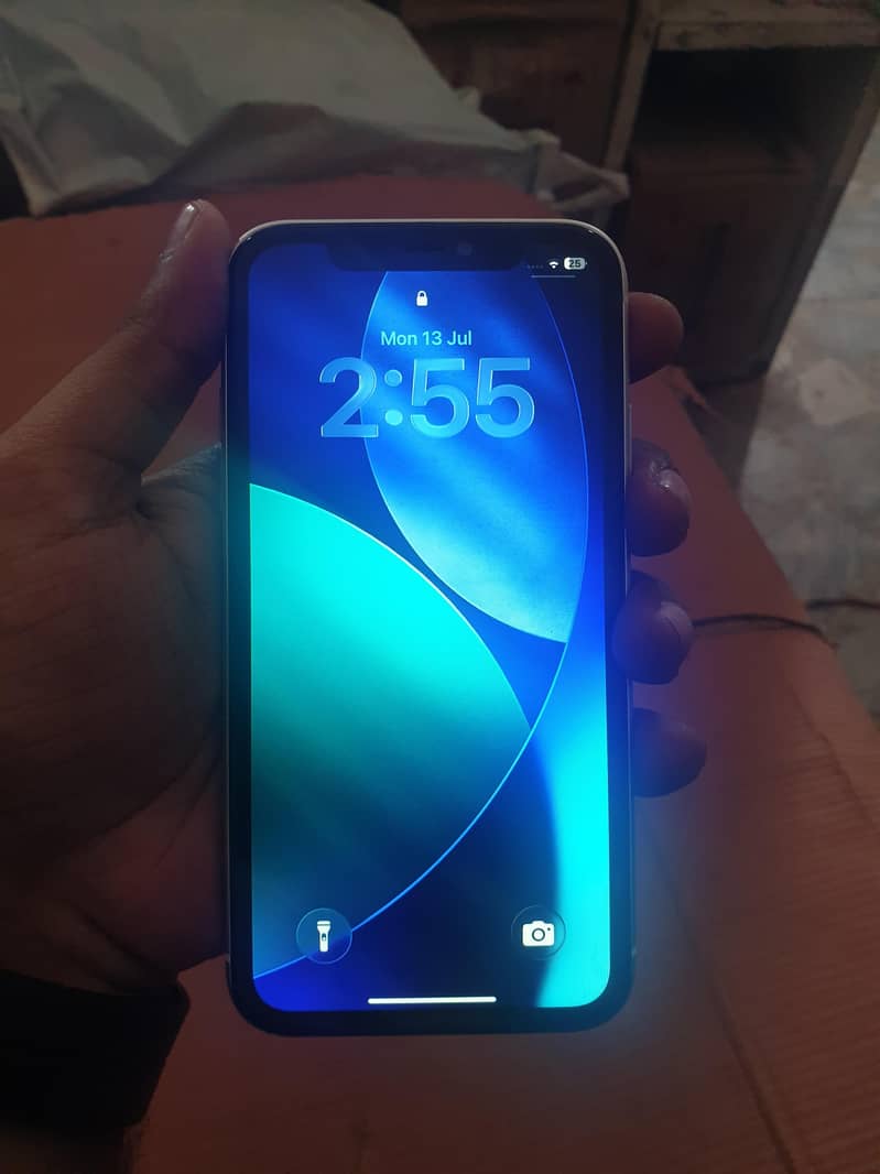Apple iPhone 11 8