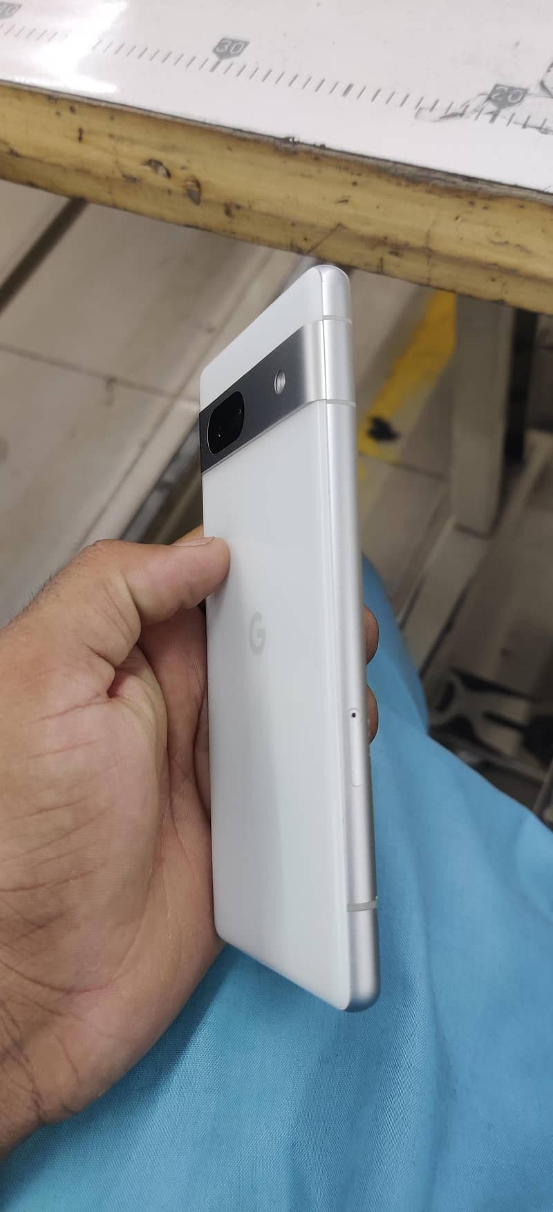 Google Pixel 7a 1