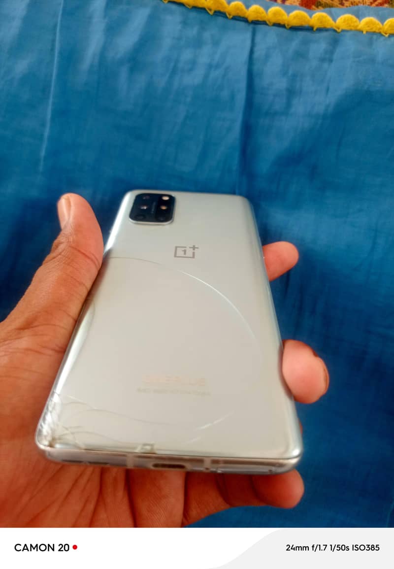 One Plus 8T 0