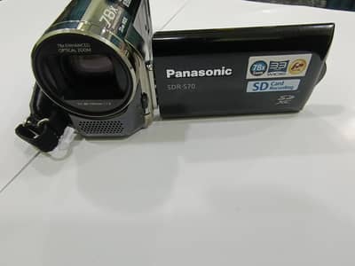 Panasonic SDR-S70 with 78x zoom perfect