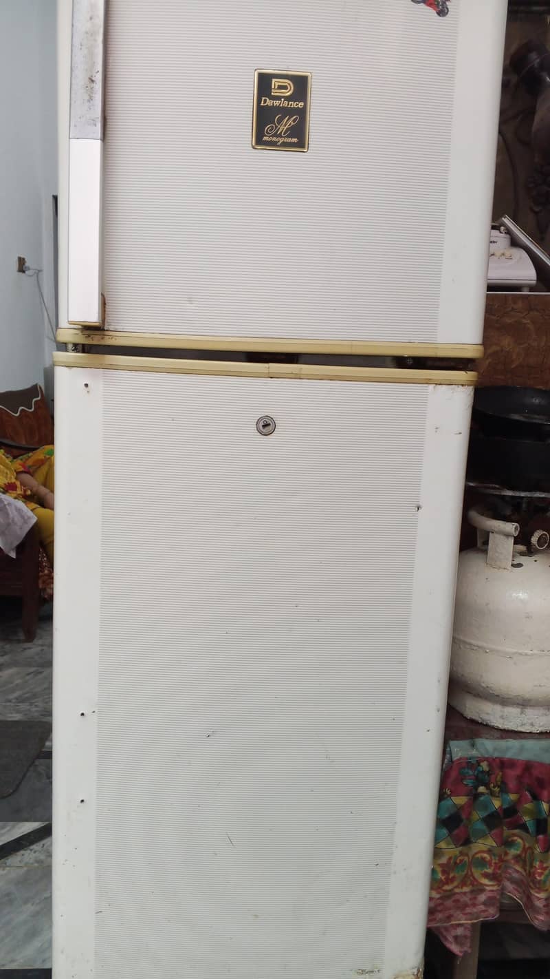 dwalanced fridge 0