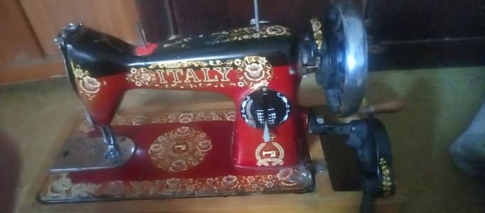 Italy sewing machine for sale