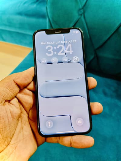 Apple iPhone 12