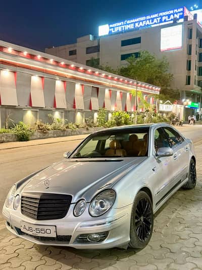 Mercedes Benz E Class E200 2004 Model in Excellent Condition