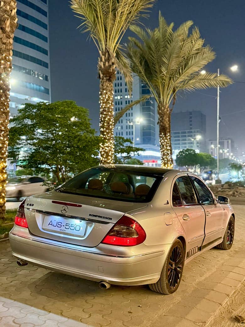 Mercedes Benz E Class E200 5