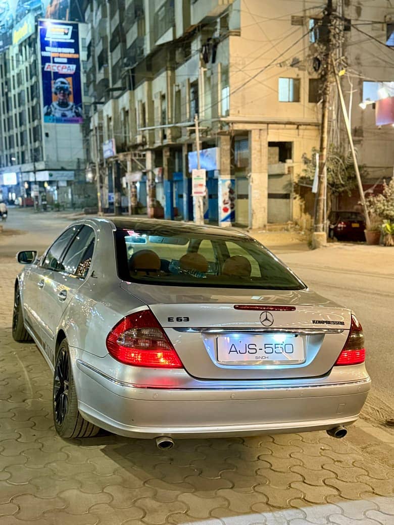 Mercedes Benz E Class E200 6