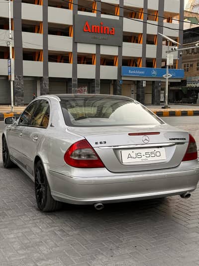 Mercedes Benz E Class E200 2004 Model in Excellent Condition