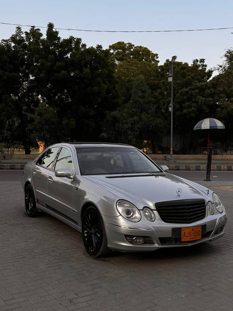Mercedes Benz E Class E200 0