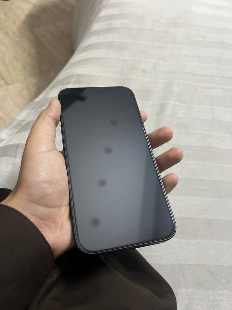 Apple iPhone 13 3