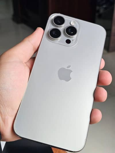 Apple iPhone 15 Pro Max