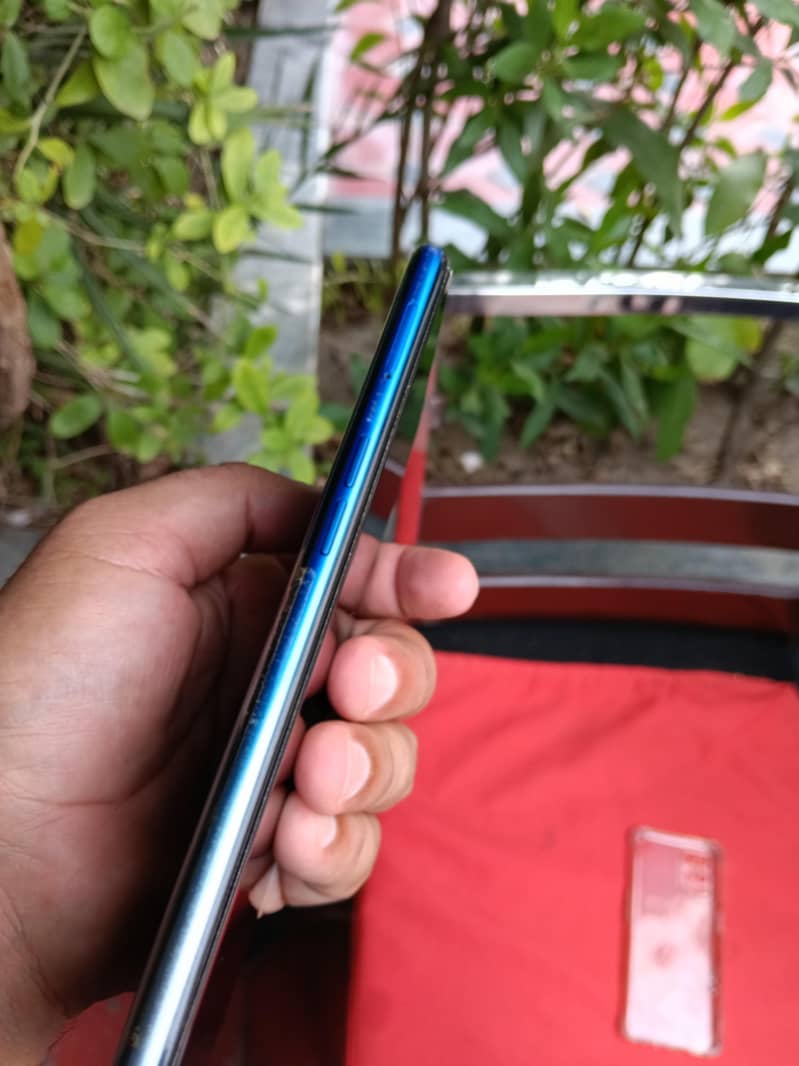 OPPO A54 4