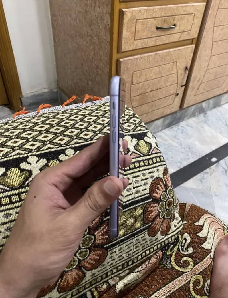 Apple iPhone 11 1