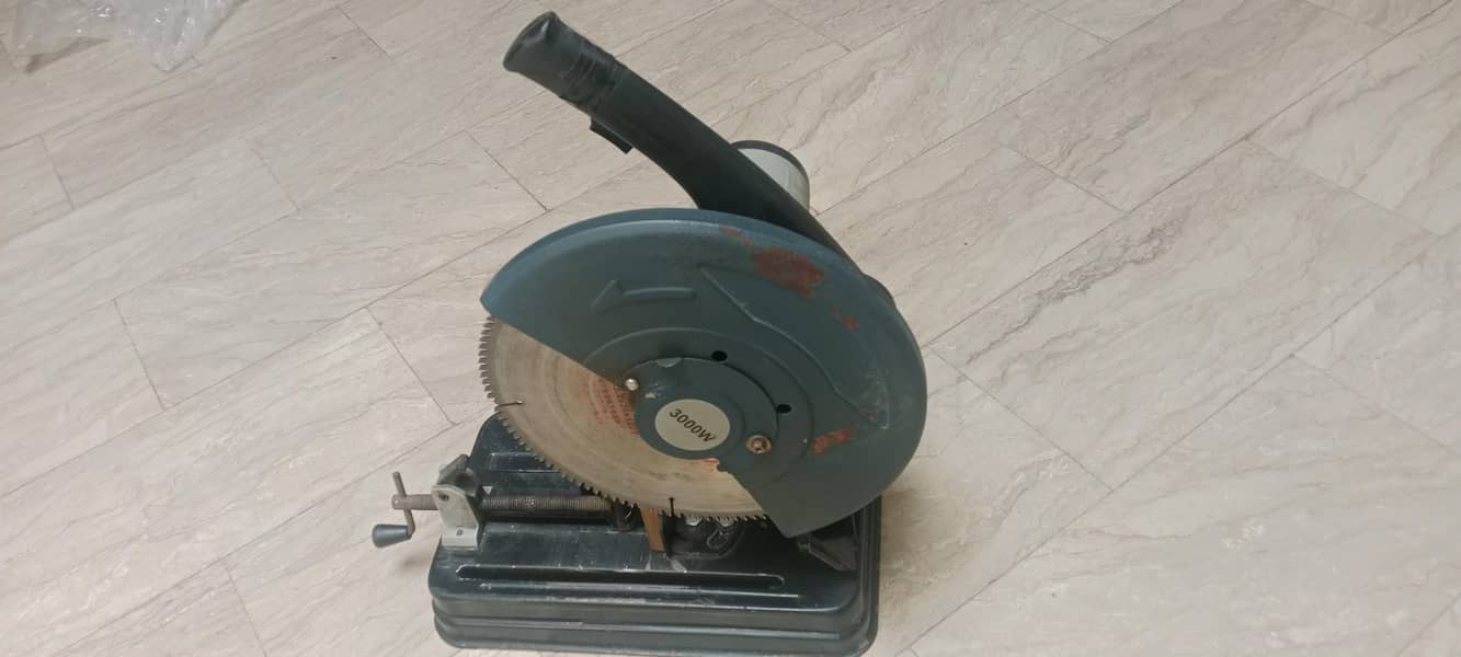 aluminium hand cutter. . good condition 0