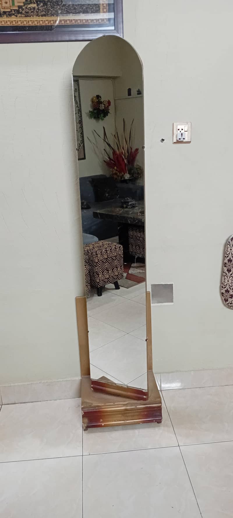 Stand Mirror 2