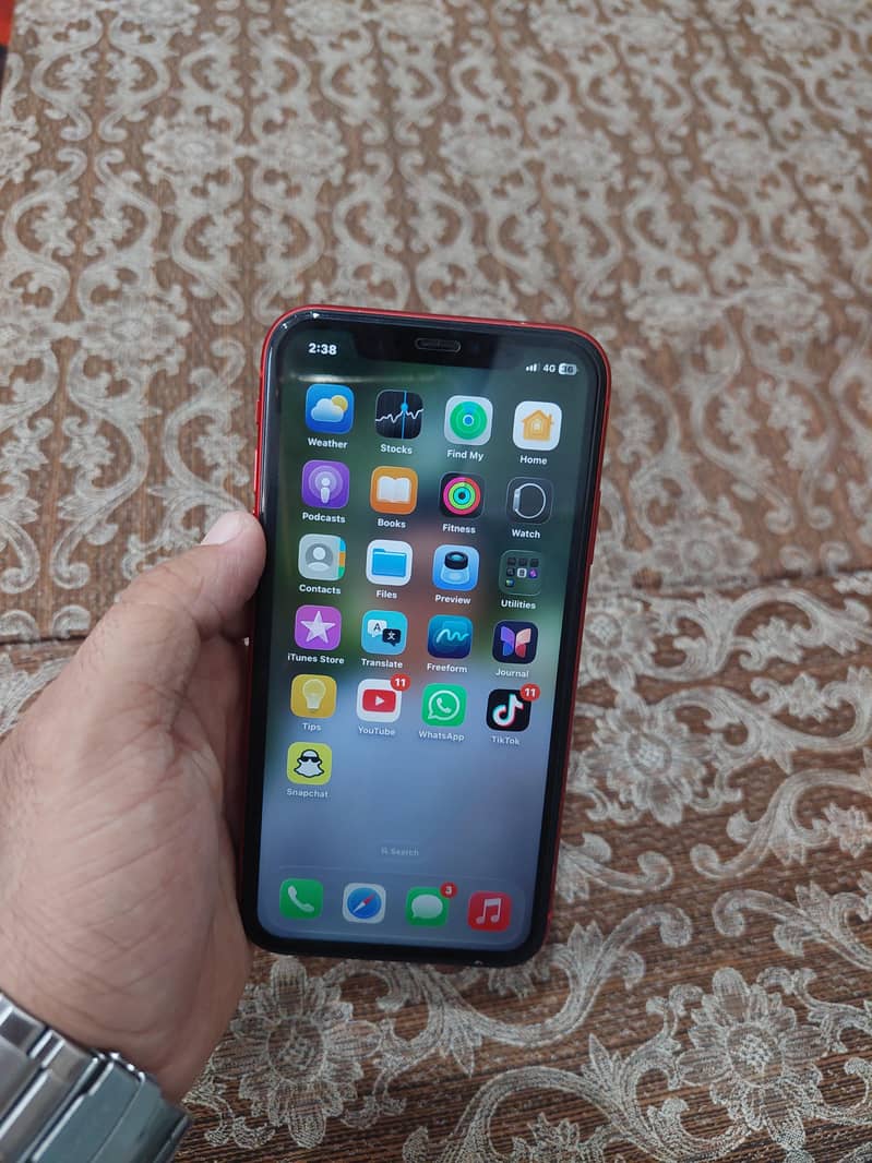 Apple iPhone 11 3