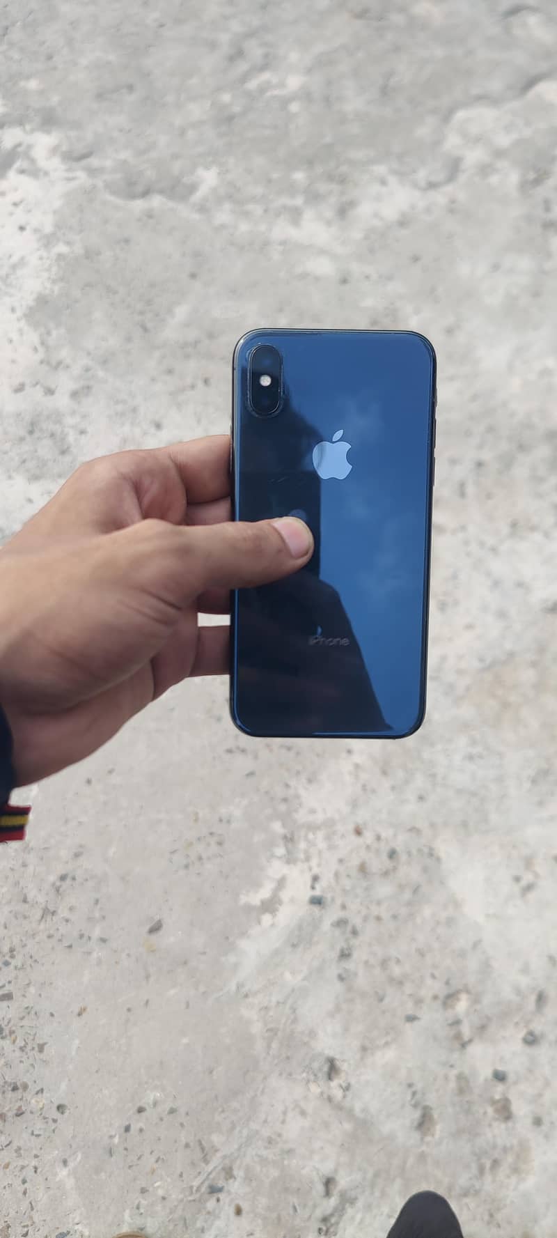 Apple iPhone X 4